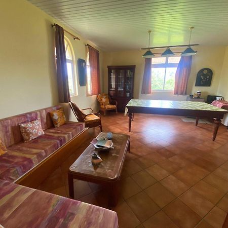 Te Mana Lodge Taravao Екстериор снимка